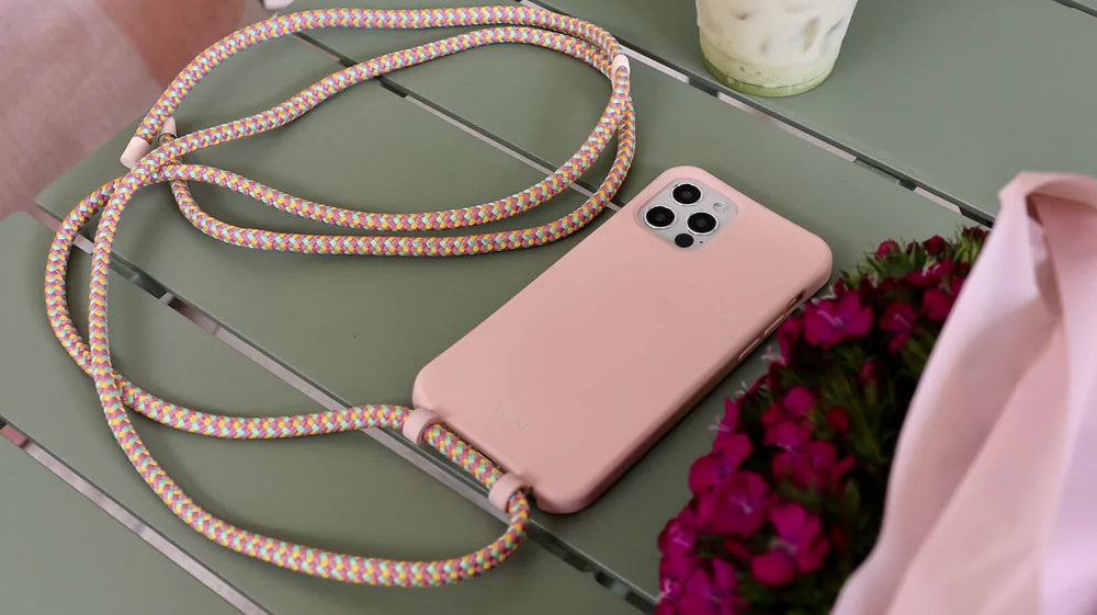 Crossbody Phone Case: A Stylish Smartphone Necklace