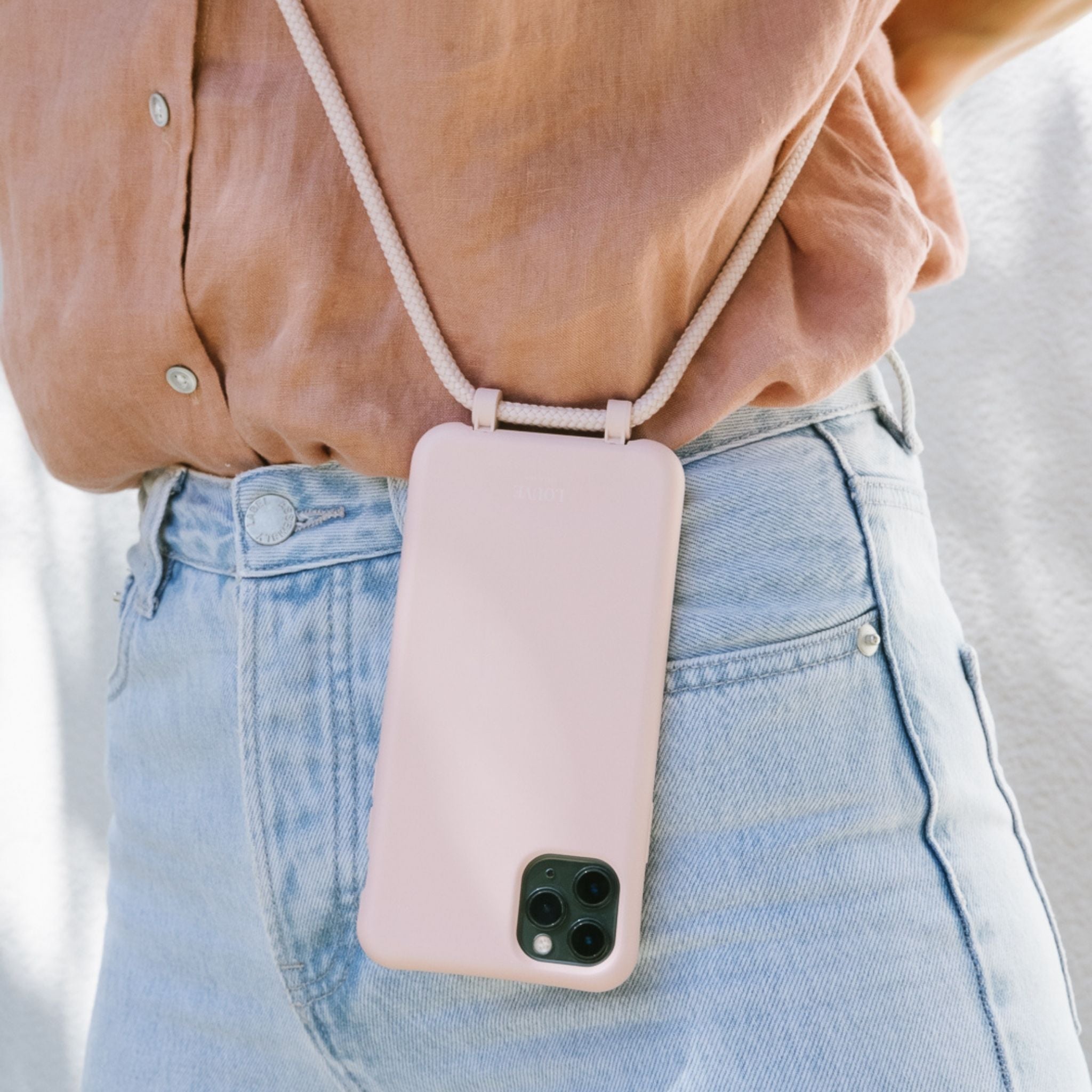 Dusty Pink Phone Case + Dusty Pink Phone Cord - Louve collection