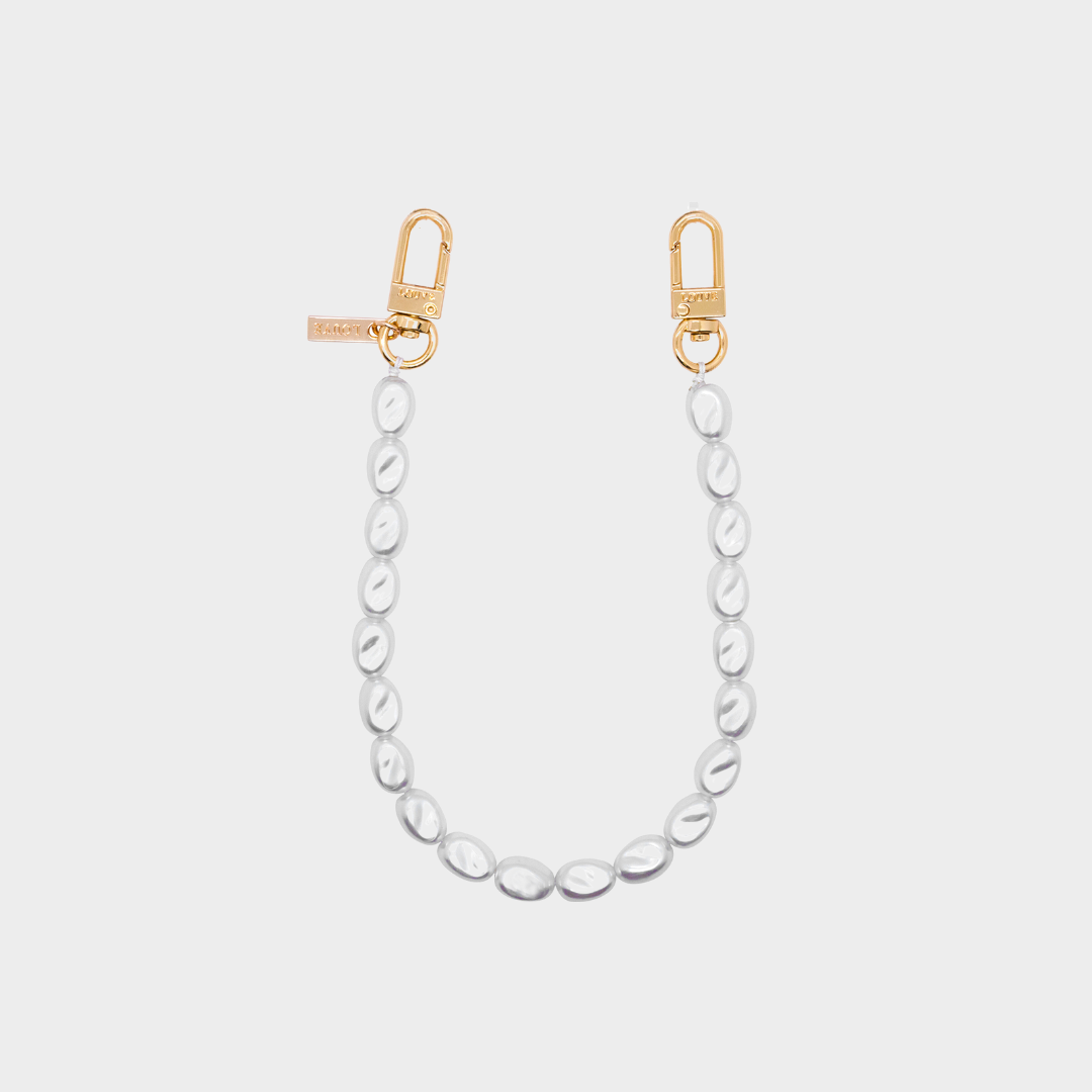 Pearl Phone Chain | Phone Case with Pearl Wristlet | Louve
